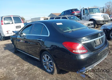 2017 Mercedes-Benz C 300 4Matic/Luxury 4Matic/Sport 4Matic from USA, damaged, VIN 55SWF4KB8HU202708